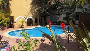 Alberca al aire libre