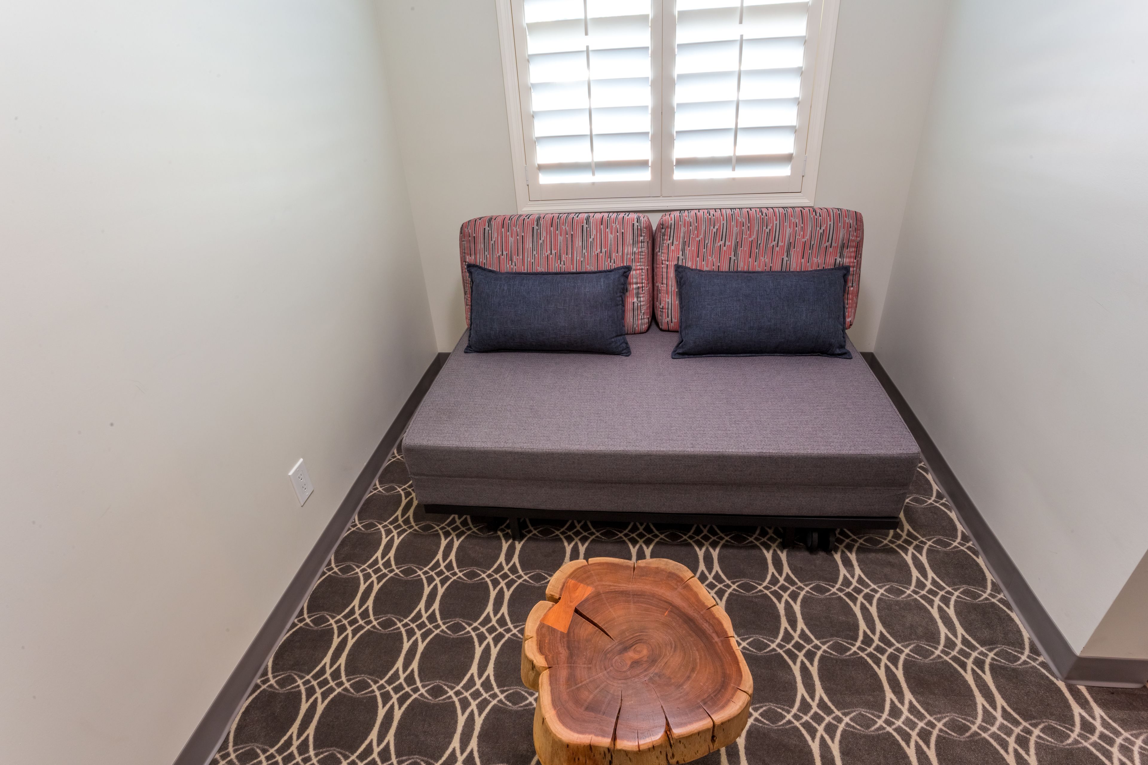 42-inch flat-screen tv with digital channels, tv