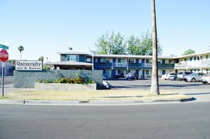 واجهة المنشأة