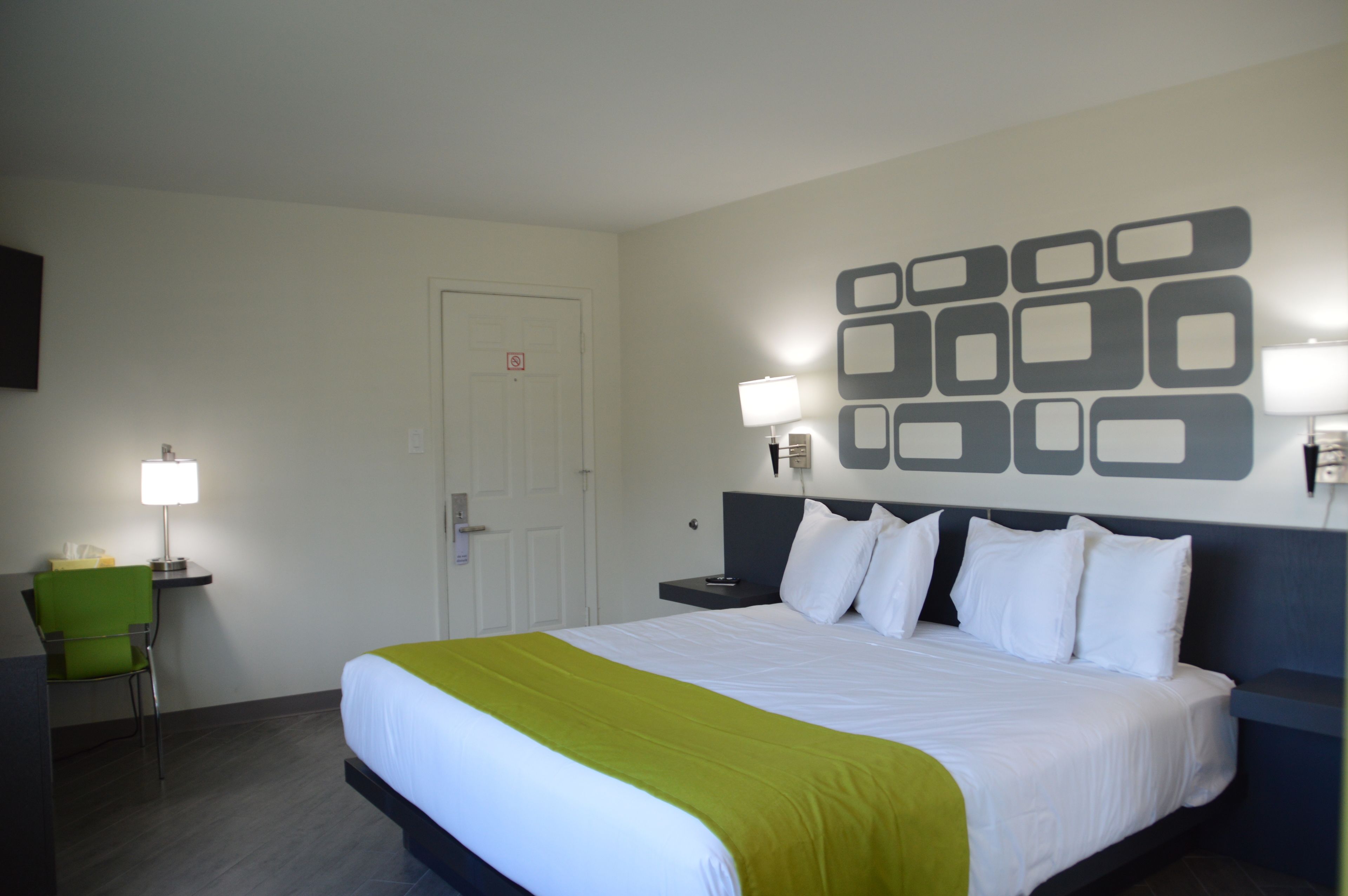 standard room, 1 king bed, non smoking | premium bedding, pillow-top beds, individually decorated