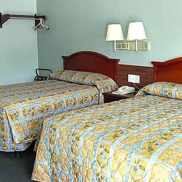 2 Doppelbetten, Nichtraucher | Schreibtisch, Bügeleisen/Bügelbrett, kostenloses WLAN, Bettwäsche