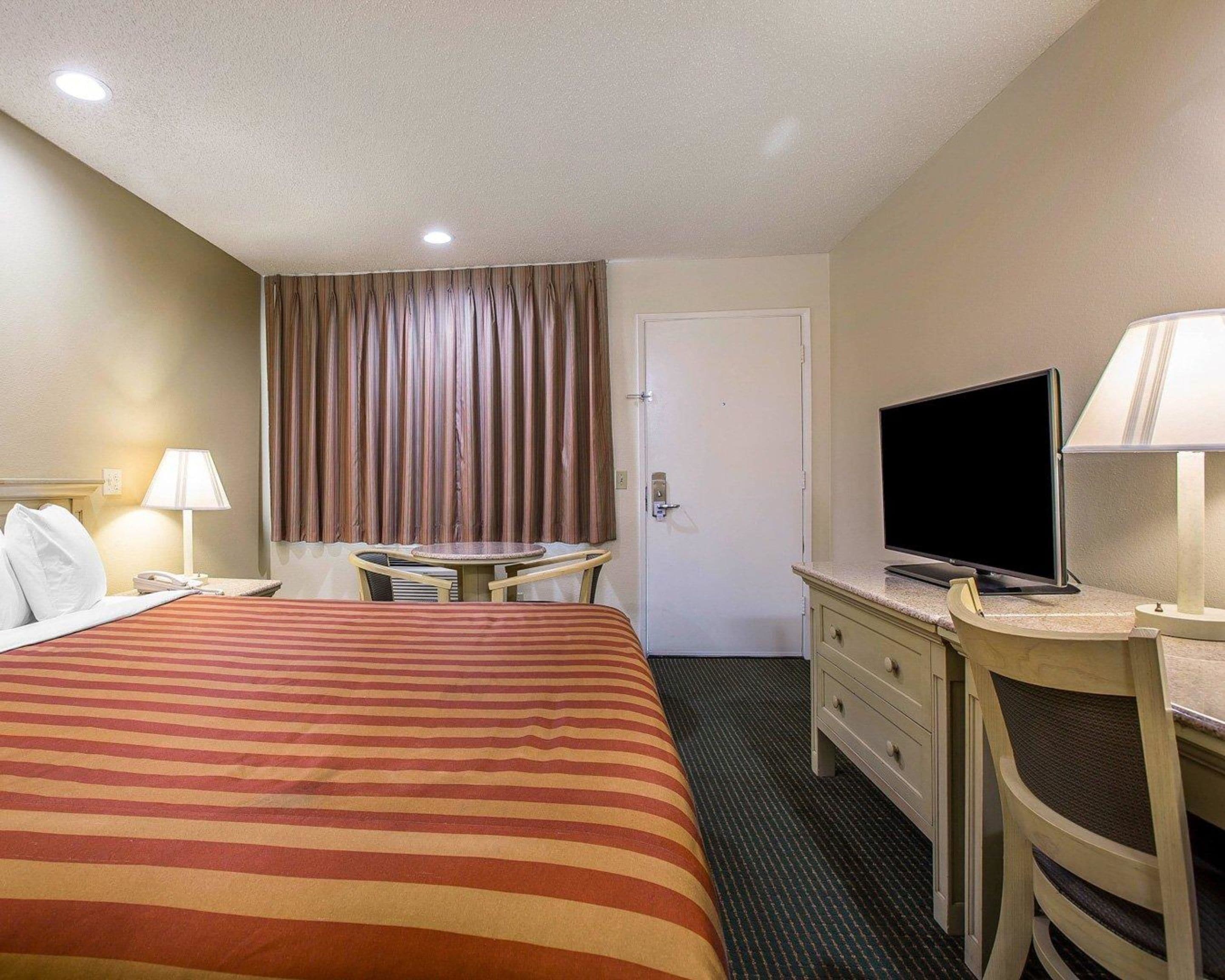 Photo - Rodeway Inn Santee San Diego East