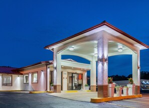 Exterior - Red Roof Inn Buffalo, TX (Buffalo)