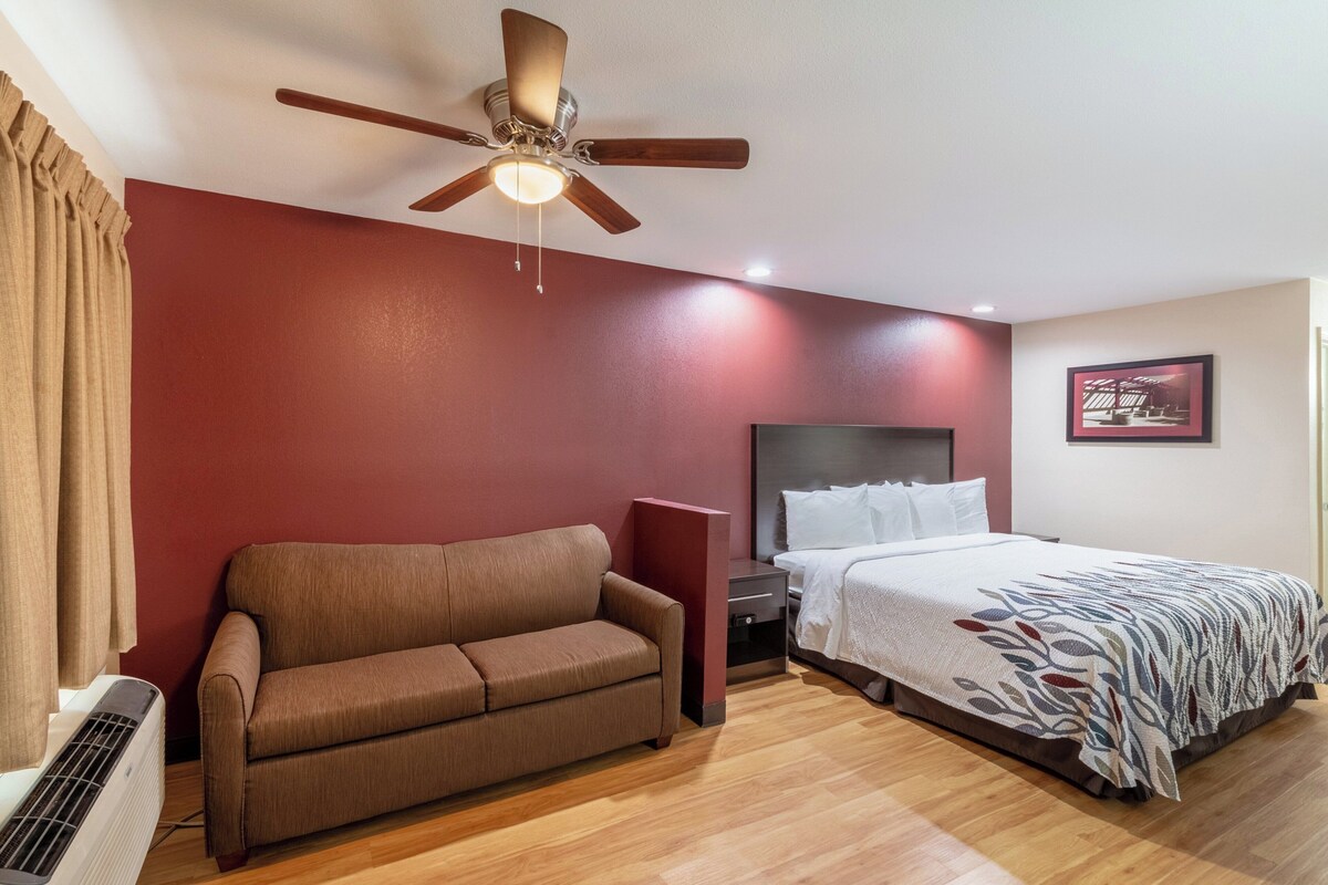 Superior Room, 1 King Bed with Sofa bed, Non Smoking