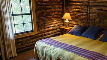 Cabaña, 4 habitaciones (Cabaña Cuatro Recamaras) | Caja de seguridad en la habitación y decoración personalizada