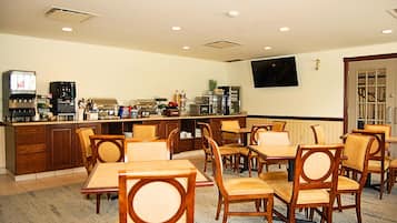 Free daily buffet breakfast
