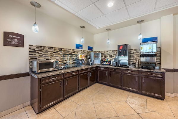 Desayuno completo incluido todos los días