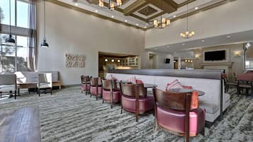 Desayuno bufé gratuito y diario