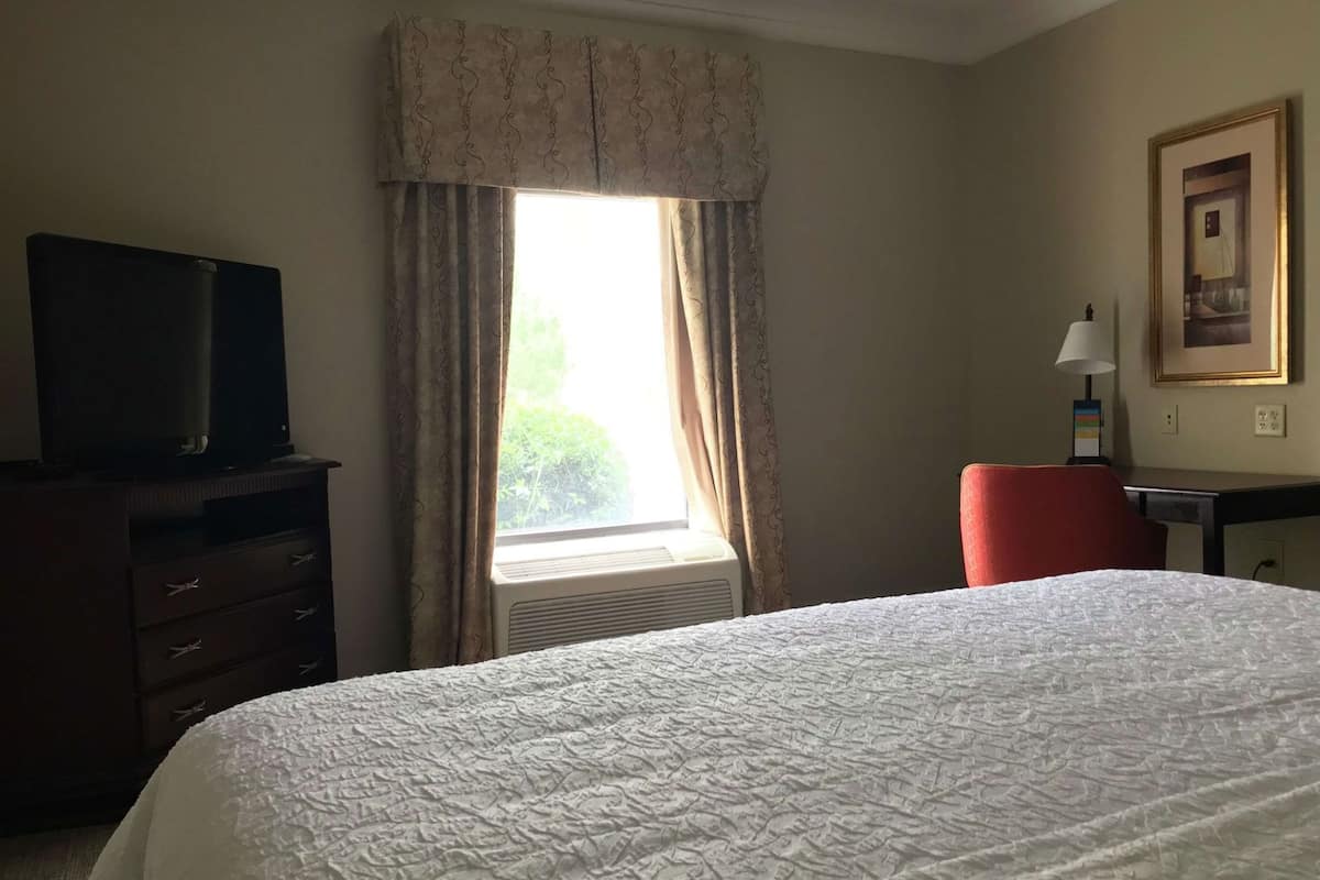 In-room safe, desk, iron/ironing board, free cots/infant beds