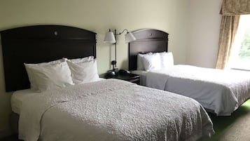 Room, 2 Queen Beds, Accessible, Non Smoking