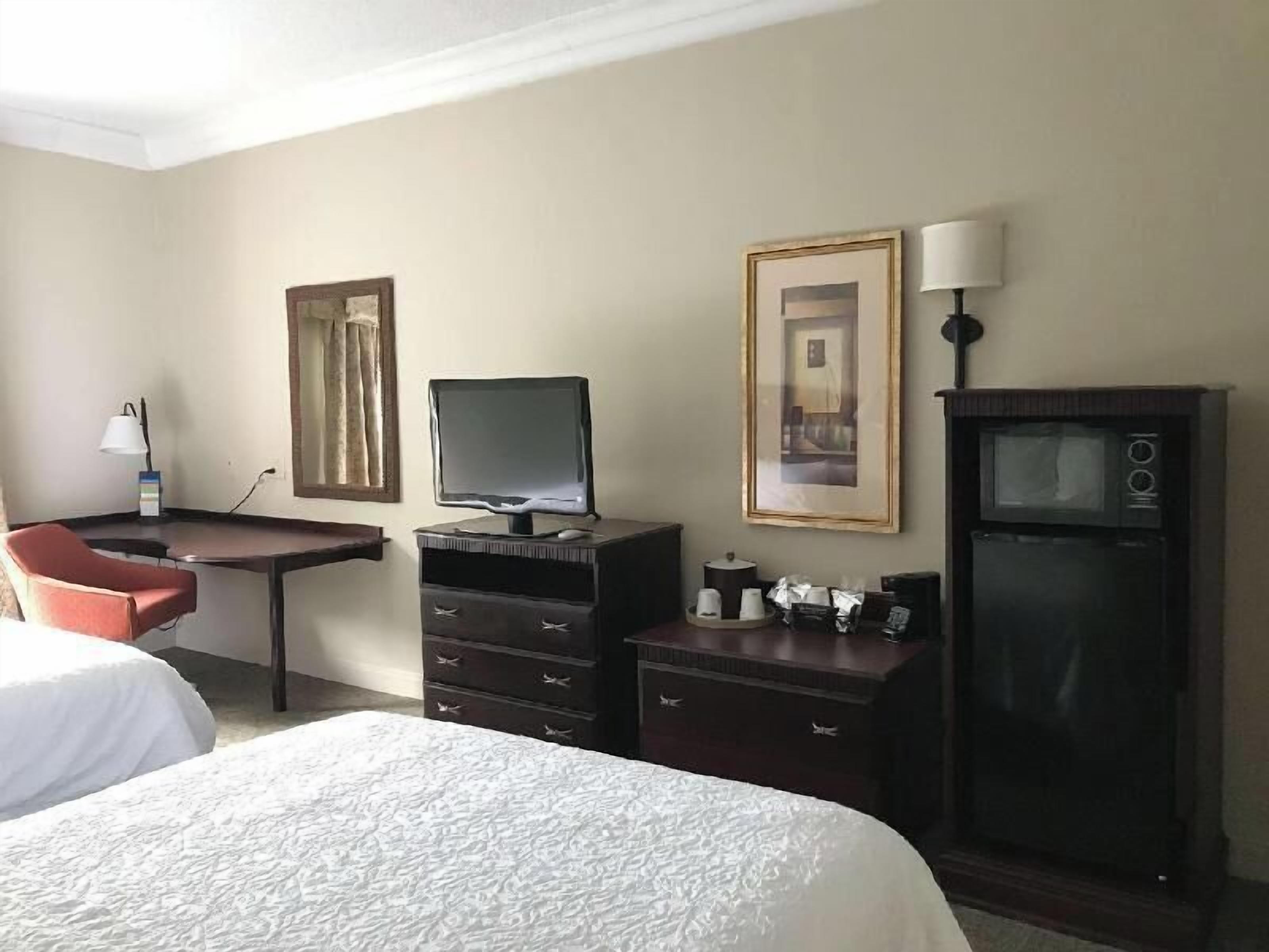 In-room safe, desk, iron/ironing board, free cots/infant beds
