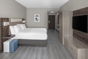 Desk, blackout curtains, iron/ironing board, free cots/infant beds - Holiday Inn Express & Suites Midland Loop 250 by IHG (Midland)
