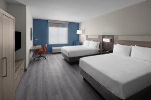 Desk, blackout drapes, iron/ironing board, free cribs/infant beds - Holiday Inn Express & Suites Midland Loop 250 by IHG (Midland)