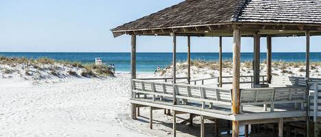 Plage privée, sable blanc