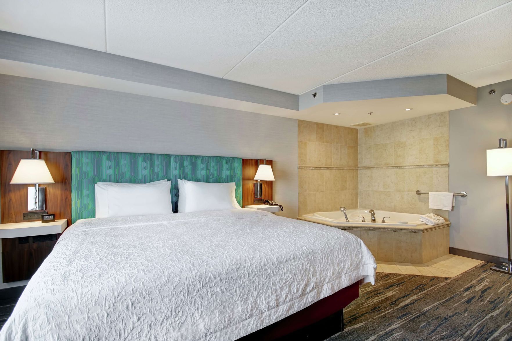In-room safe, desk, laptop workspace, soundproofing