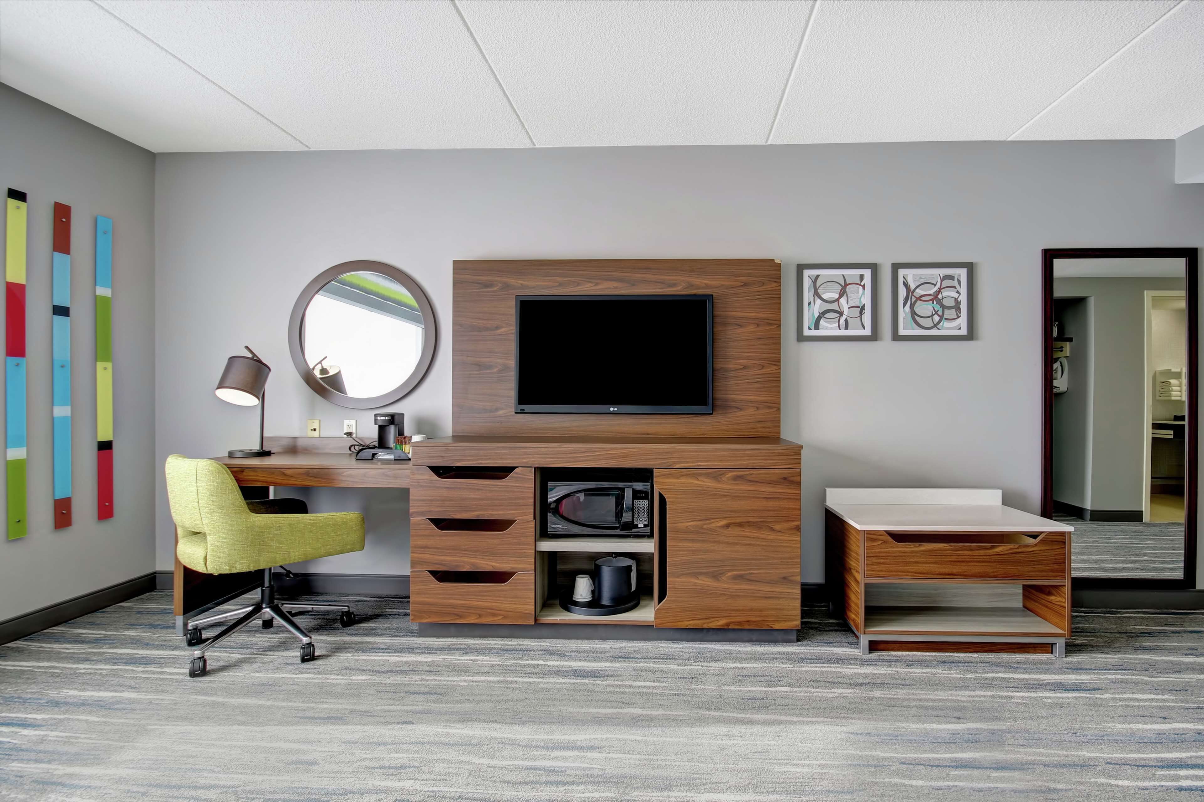 1 bedroom, in-room safe, desk, laptop workspace