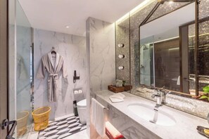 Minibar, in-room safe, alarm clocks - XINDU INTERNATIONAL HOTEL (Taizhou)
