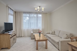 Two-Bedroom Apartment Park View | Living area