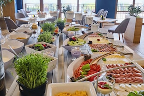 Daily buffet breakfast (EUR 16 per person)