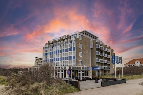 Exterior. Fletcher Hotel-Restaurant Zeeduin