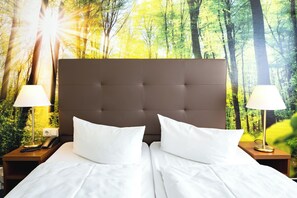 Hypo-allergenic bedding, in-room safe, individually decorated - AHORN Hotel Am Fichtelberg (Oberwiesenthal)