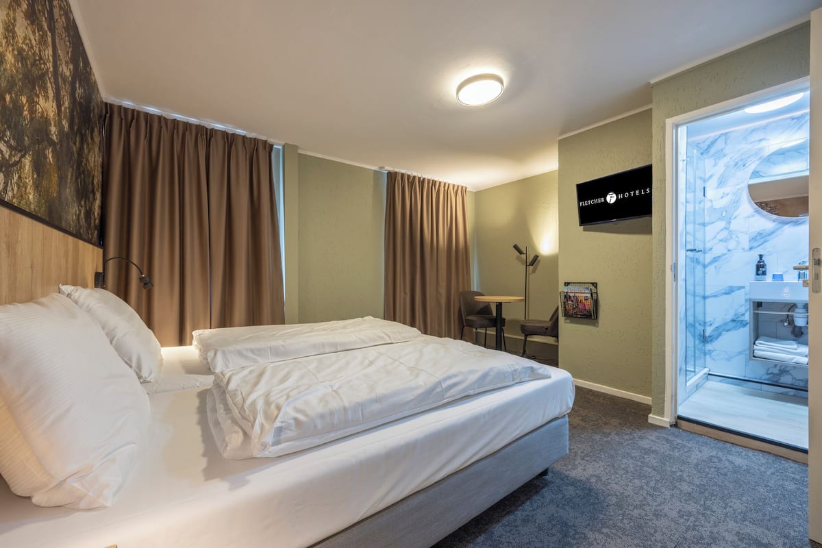 Standard Double Room | Desk, free WiFi