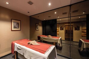 Türkisches Bad/Hamam, Massage- und Behandlungsräume, Massageanwendungen