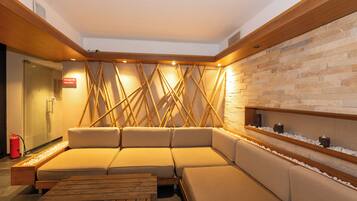 Türkisches Bad/Hamam, Massage- und Behandlungsräume, Massageanwendungen