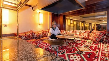 Petit déjeuner servi sur place