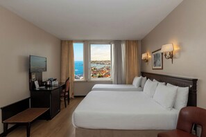 Hypo-allergenic bedding, minibar, in-room safe, desk - Pera Rose Hotel & SPA - Special Class (Istanbul)