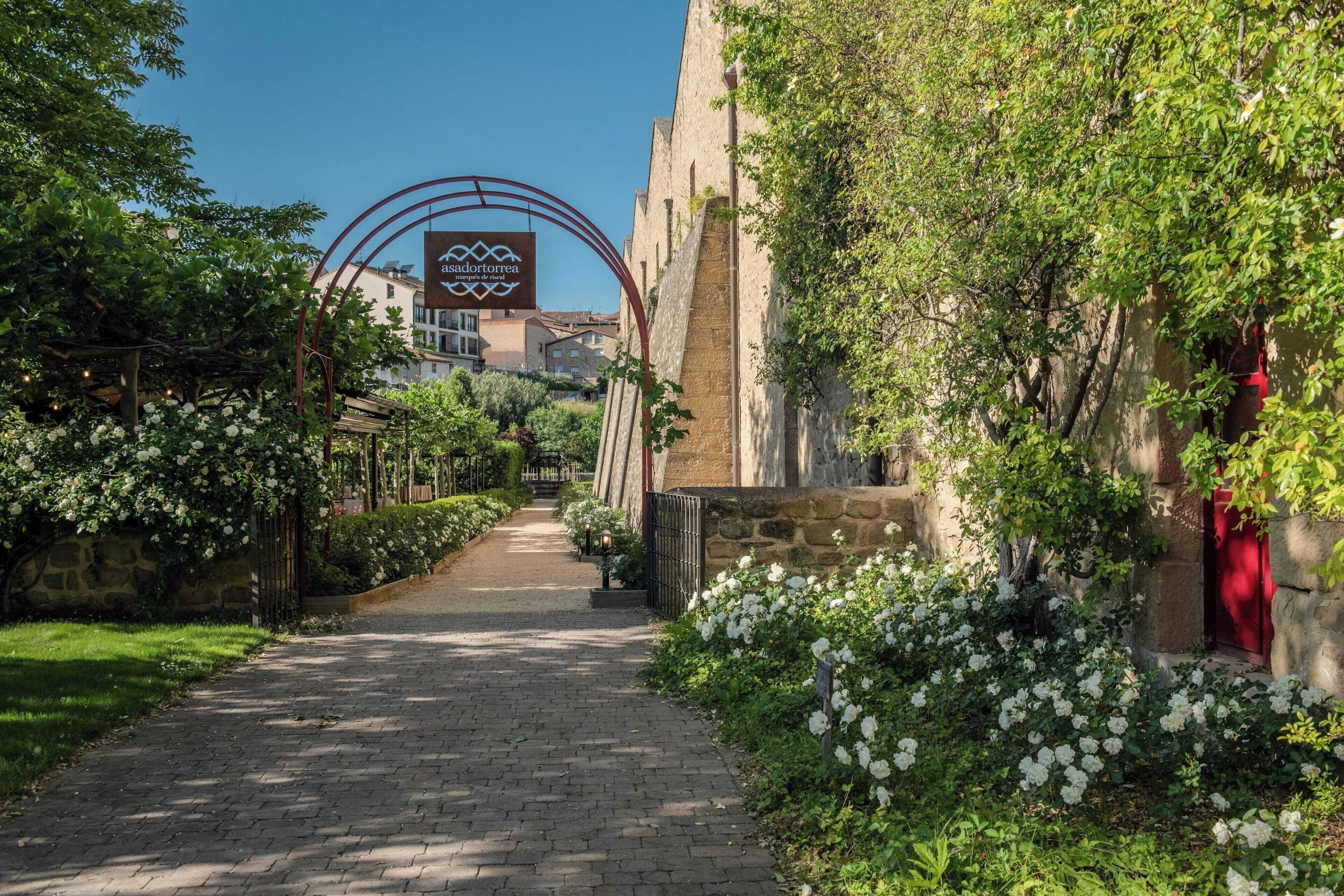 2 restaurants, breakfast, lunch, dinner served; spanish cuisine