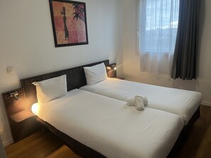 Estúdio, 1 cama de casal | Cofres nos quartos, escrivaninha, quartos à prova de som