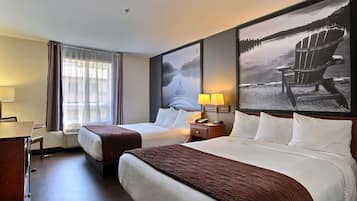 Rom – standard, 2 queensize-senger, ikke-røyk | Skrivebord, blendingsgardiner, strykejern/-brett og wi-fi (inkludert)