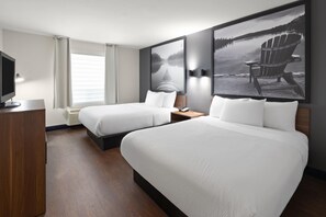 Rom – standard, 2 queensize-senger, ikke-røyk | Skrivebord, blendingsgardiner, strykejern/-brett og wi-fi (inkludert)