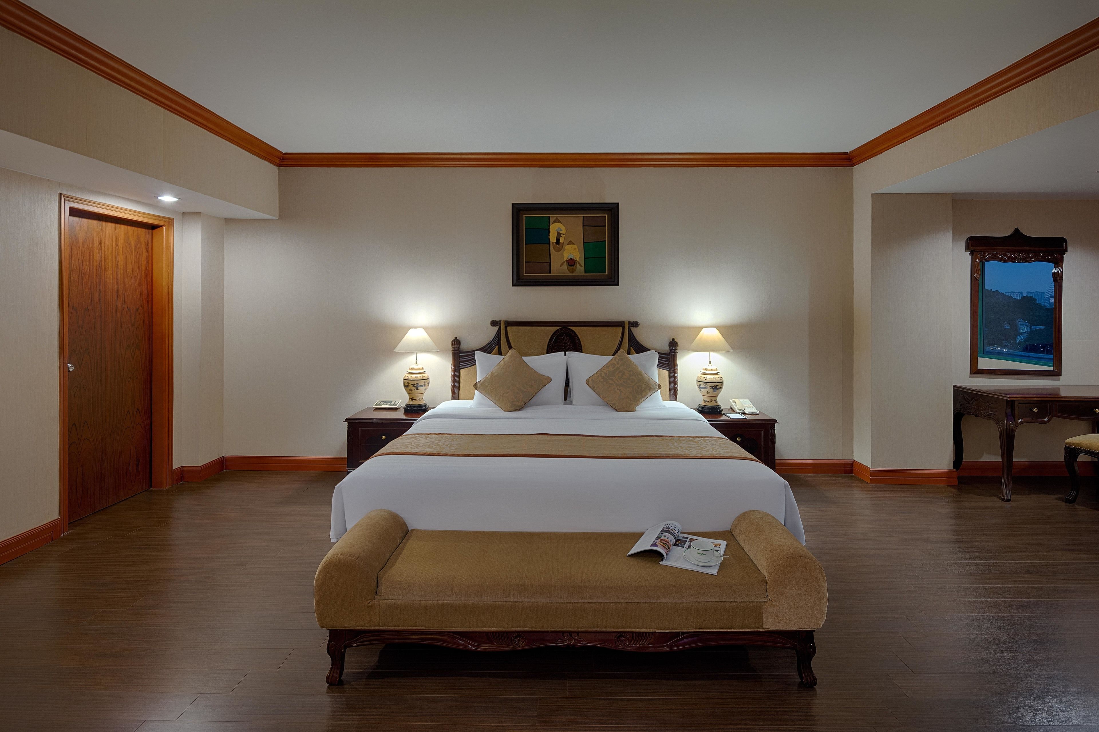 executive suite with sea view, 1 king bed | 1 bedroom, premium bedding, down duvets, pillow-top beds