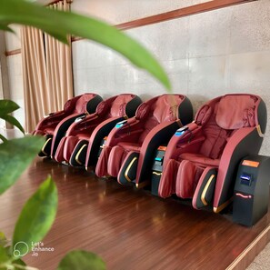 10 treatment rooms