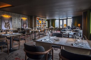 Petit déjeuner buffet servi tous les jours en supplément