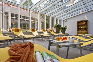 Sauna, steam room, hot springs/mineral springs, body treatments