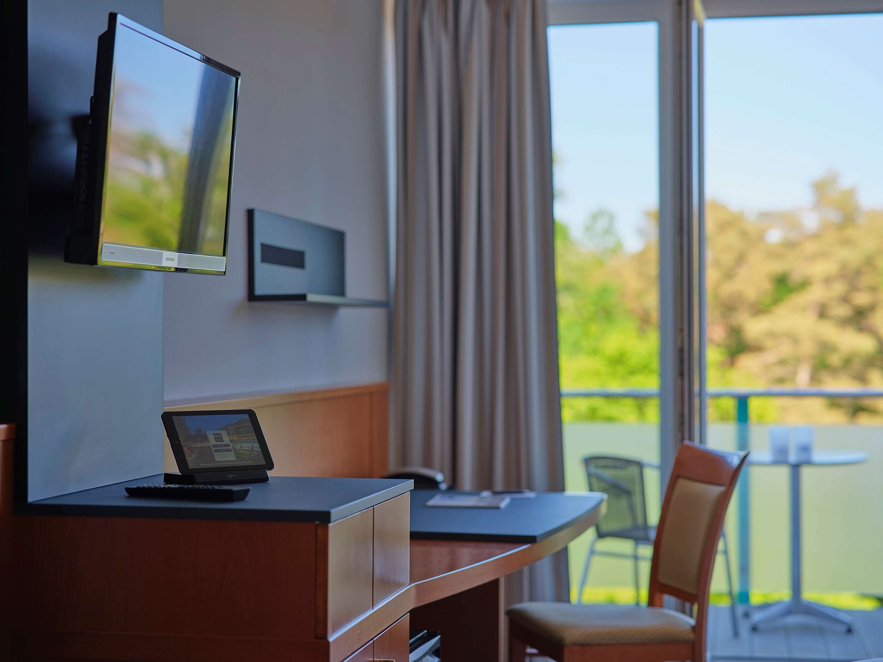 1 bedroom, in-room safe, desk, iron/ironing board