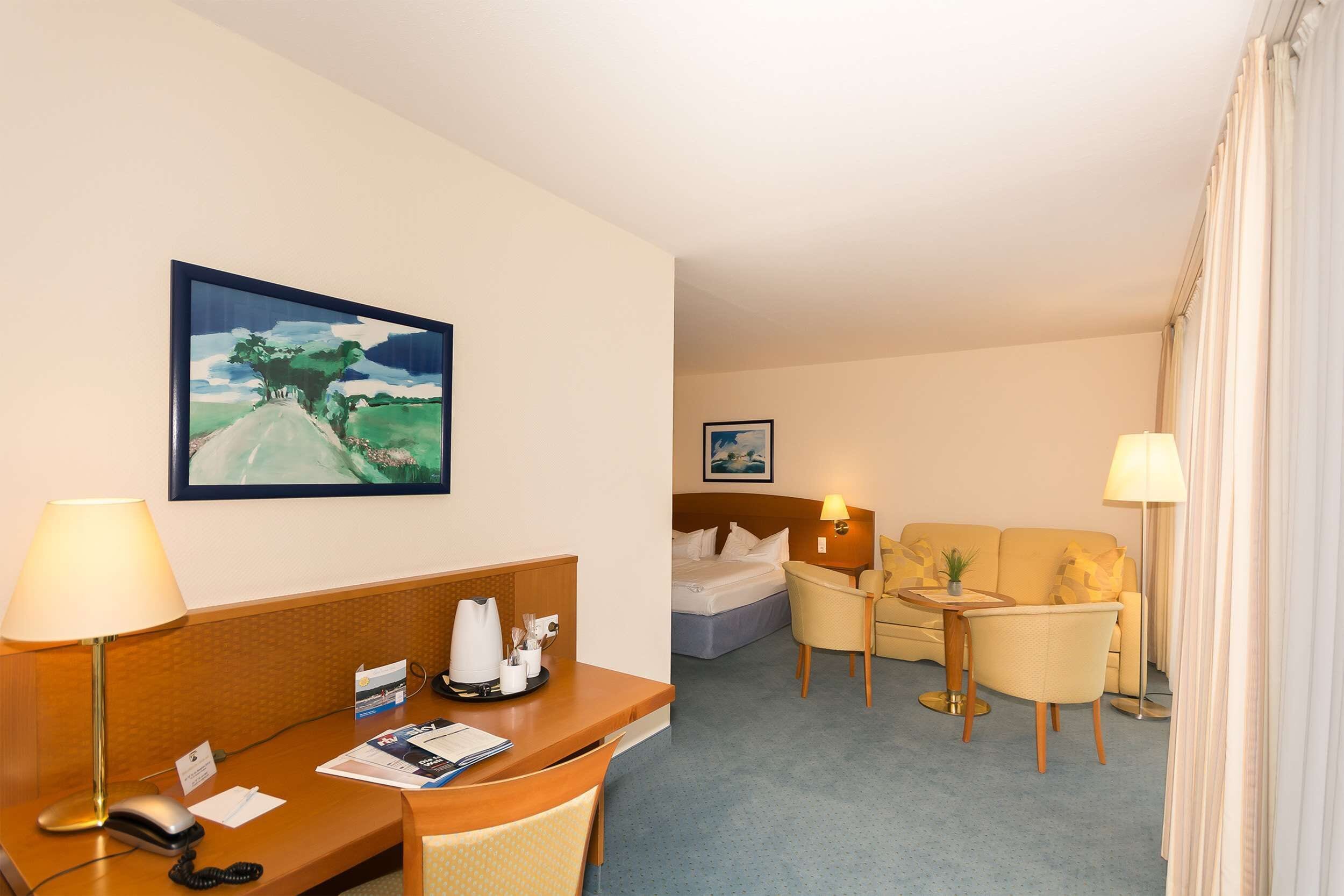 1 bedroom, in-room safe, desk, iron/ironing board