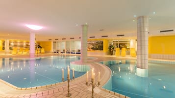 3 indoor pools, sun loungers