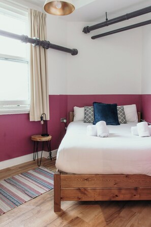 Economy Room | Individually decorated, individually furnished, free WiFi, bed sheets