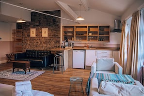 Suite | Living area