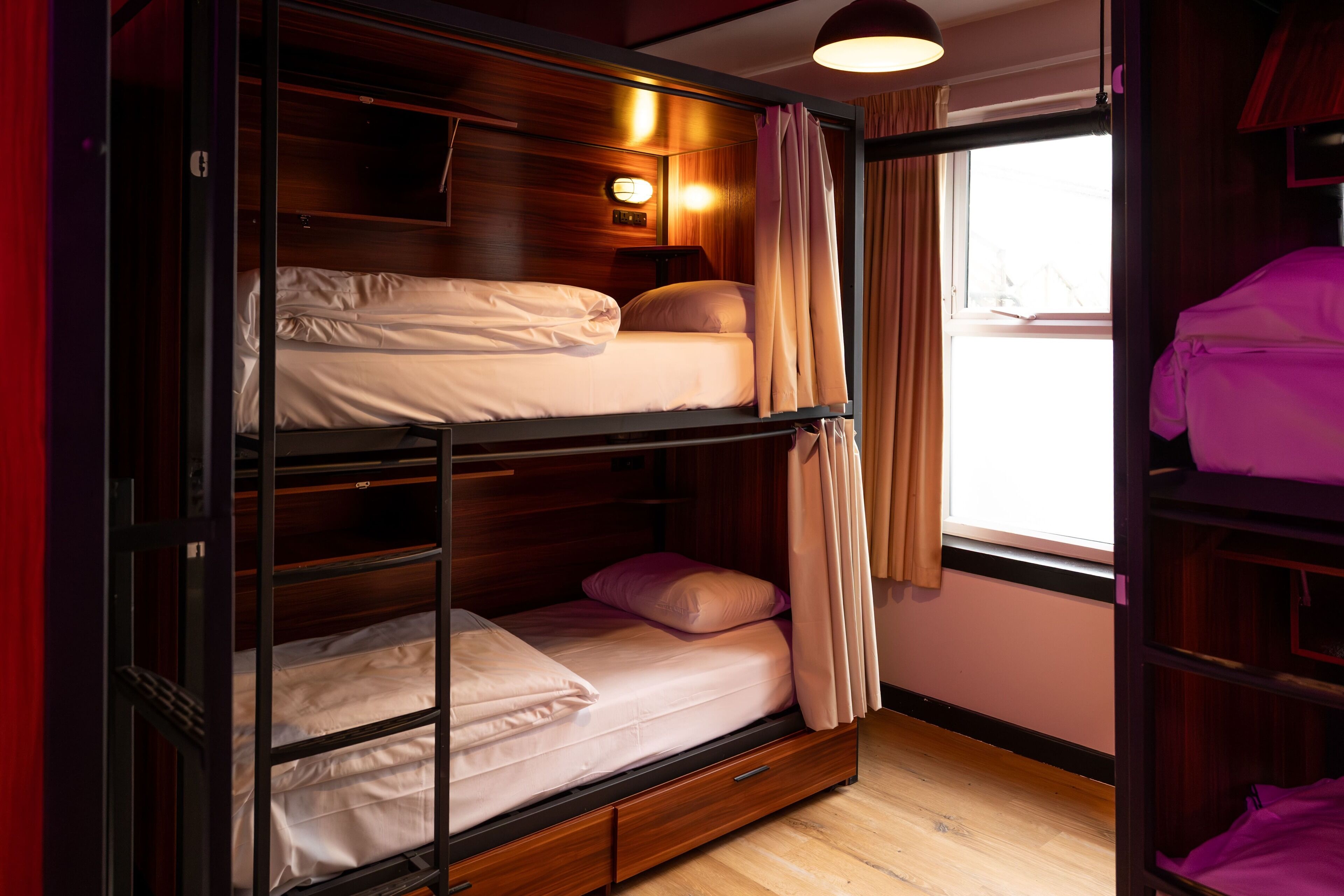 特色装修、特色家居、免费 WiFi、床单