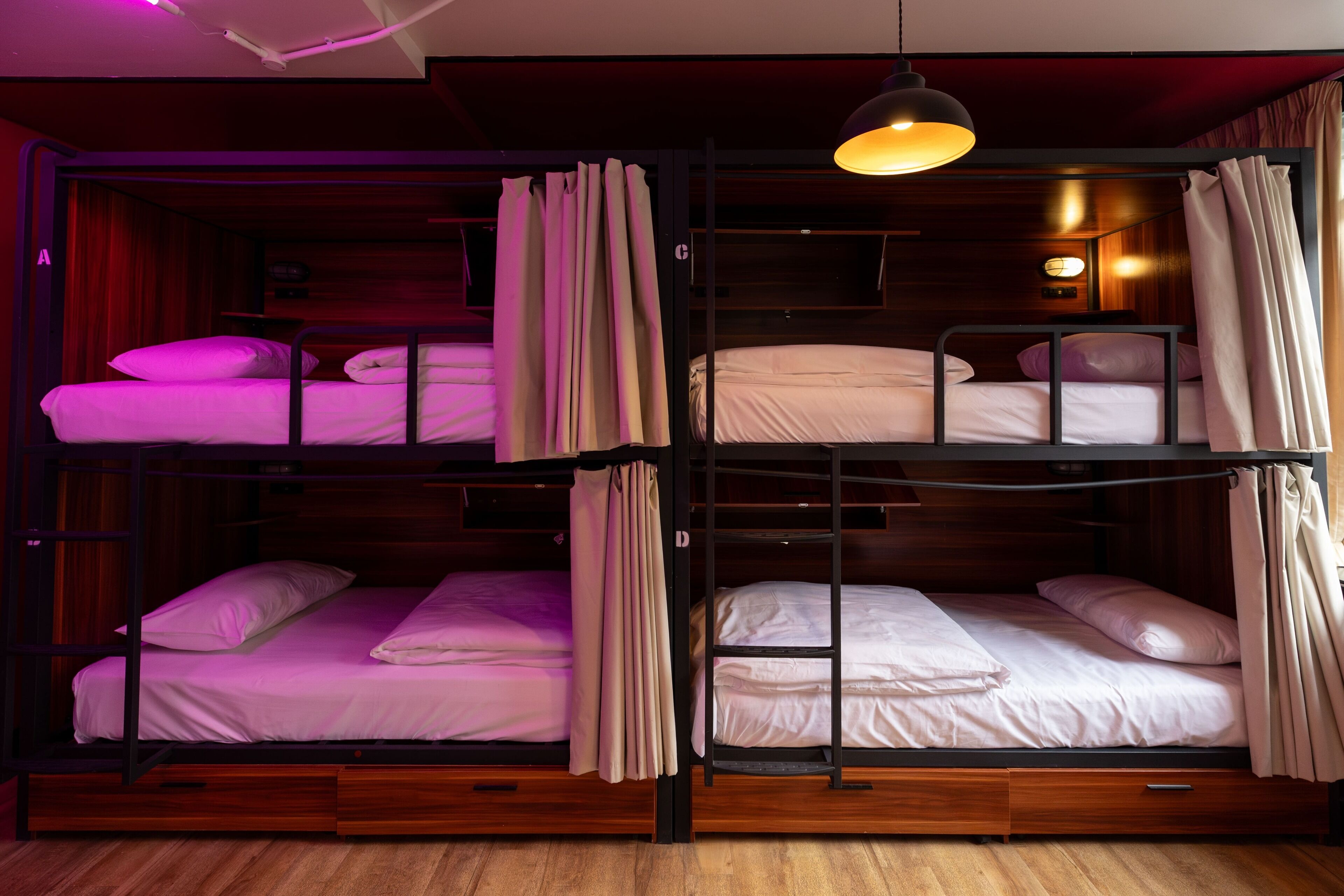 特色装修、特色家居、免费 WiFi、床单