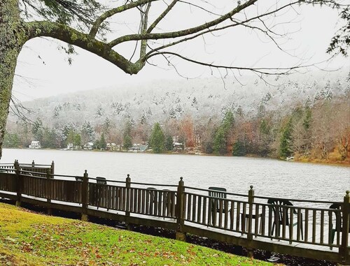 The Inn at Starlight Lake