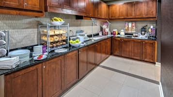Free daily continental breakfast