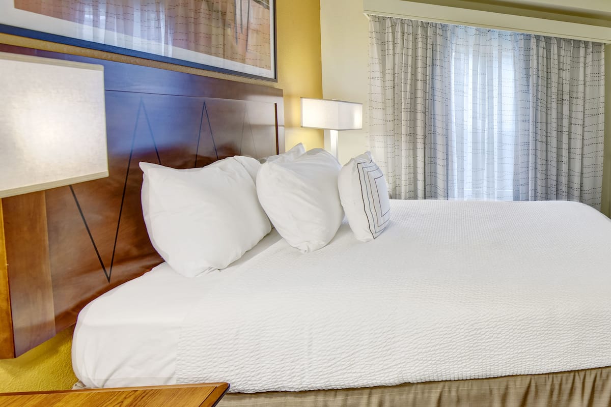 1 bedroom, desk, laptop workspace, blackout curtains