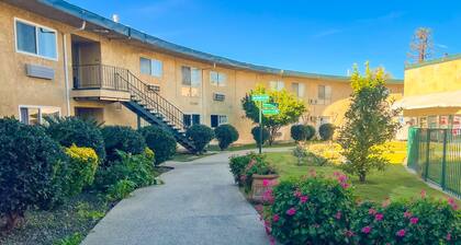Hometown Inns North Hills