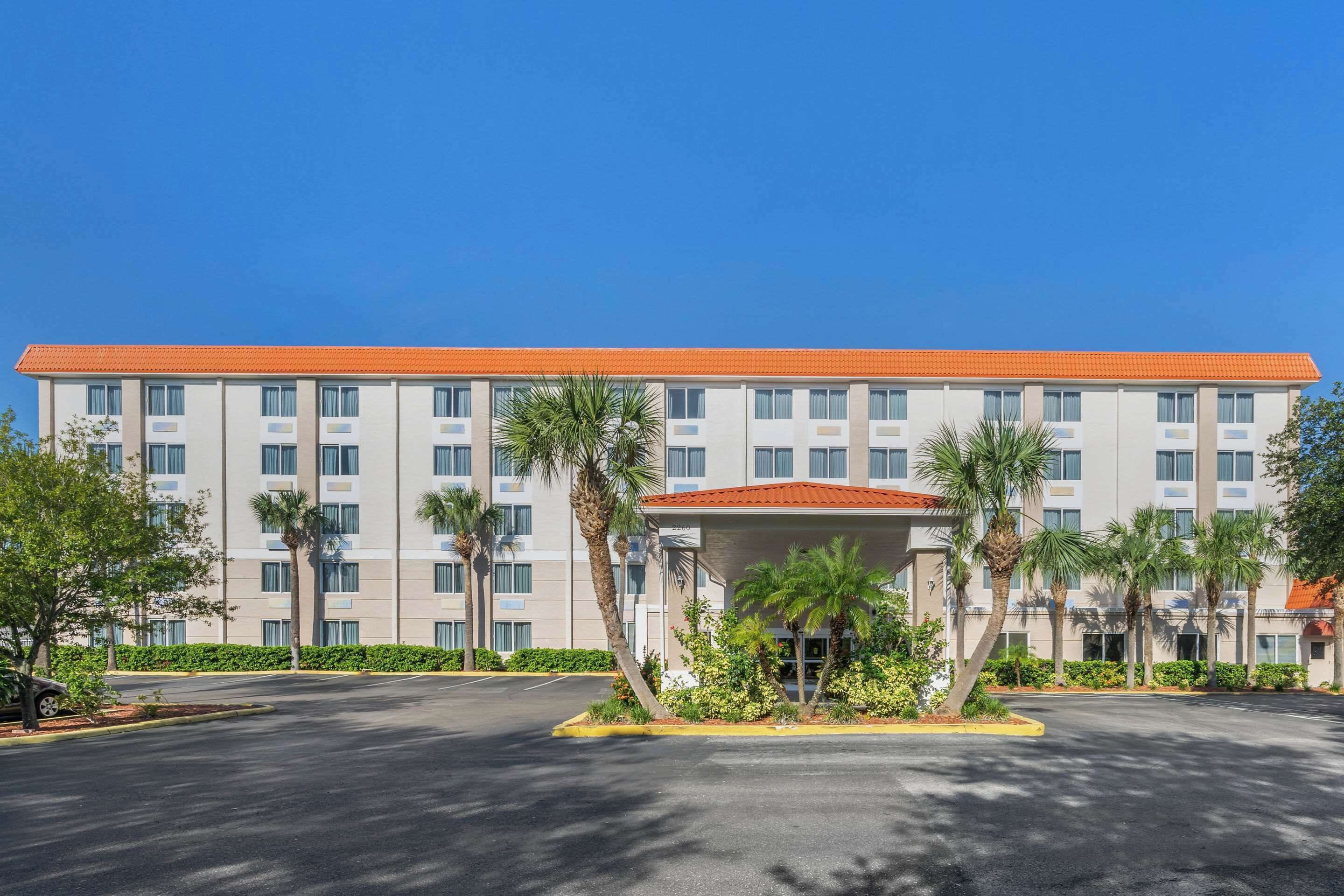 Photo - Comfort Inn St Petersburg North